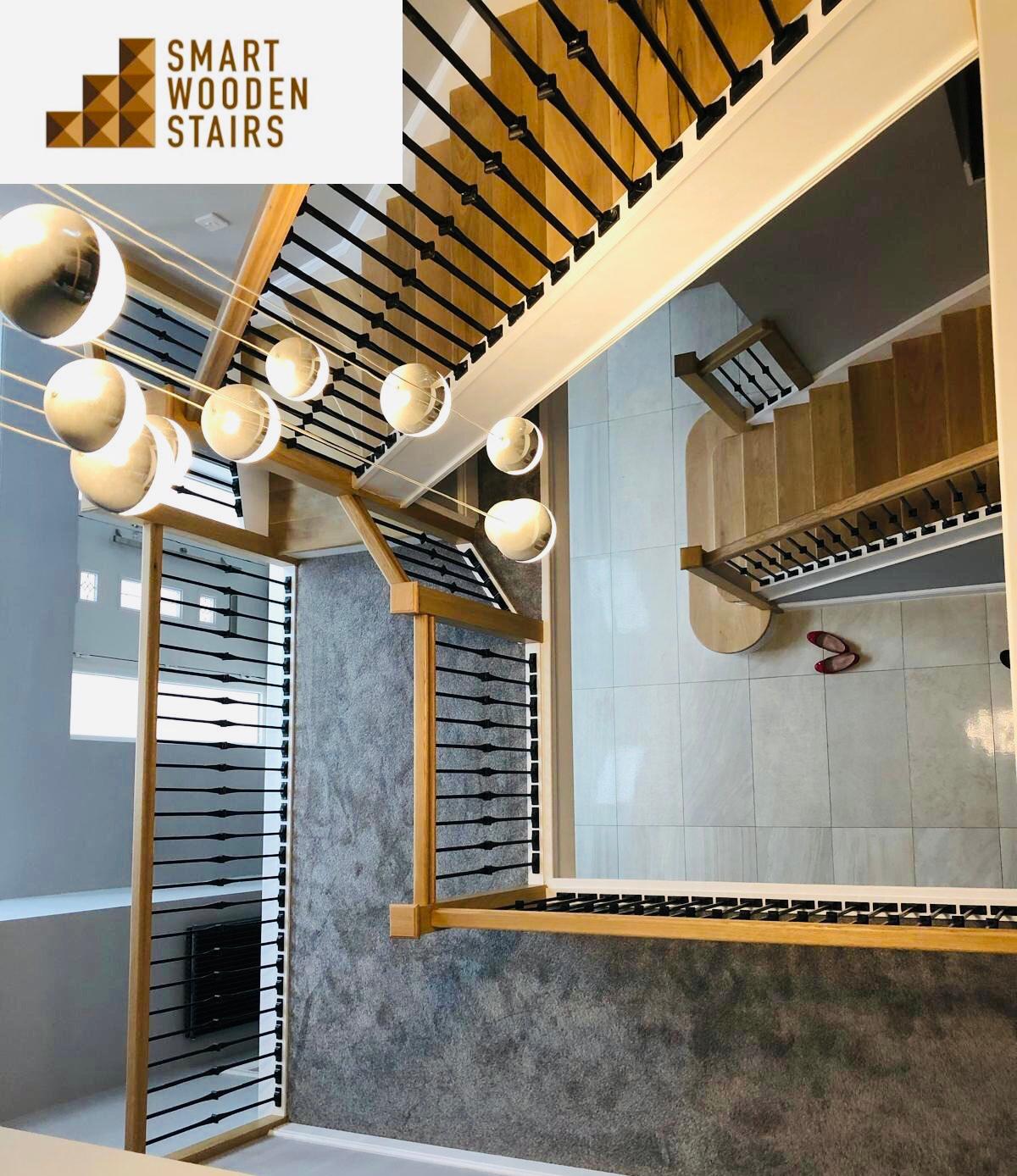 Oak staircase with metal spindles